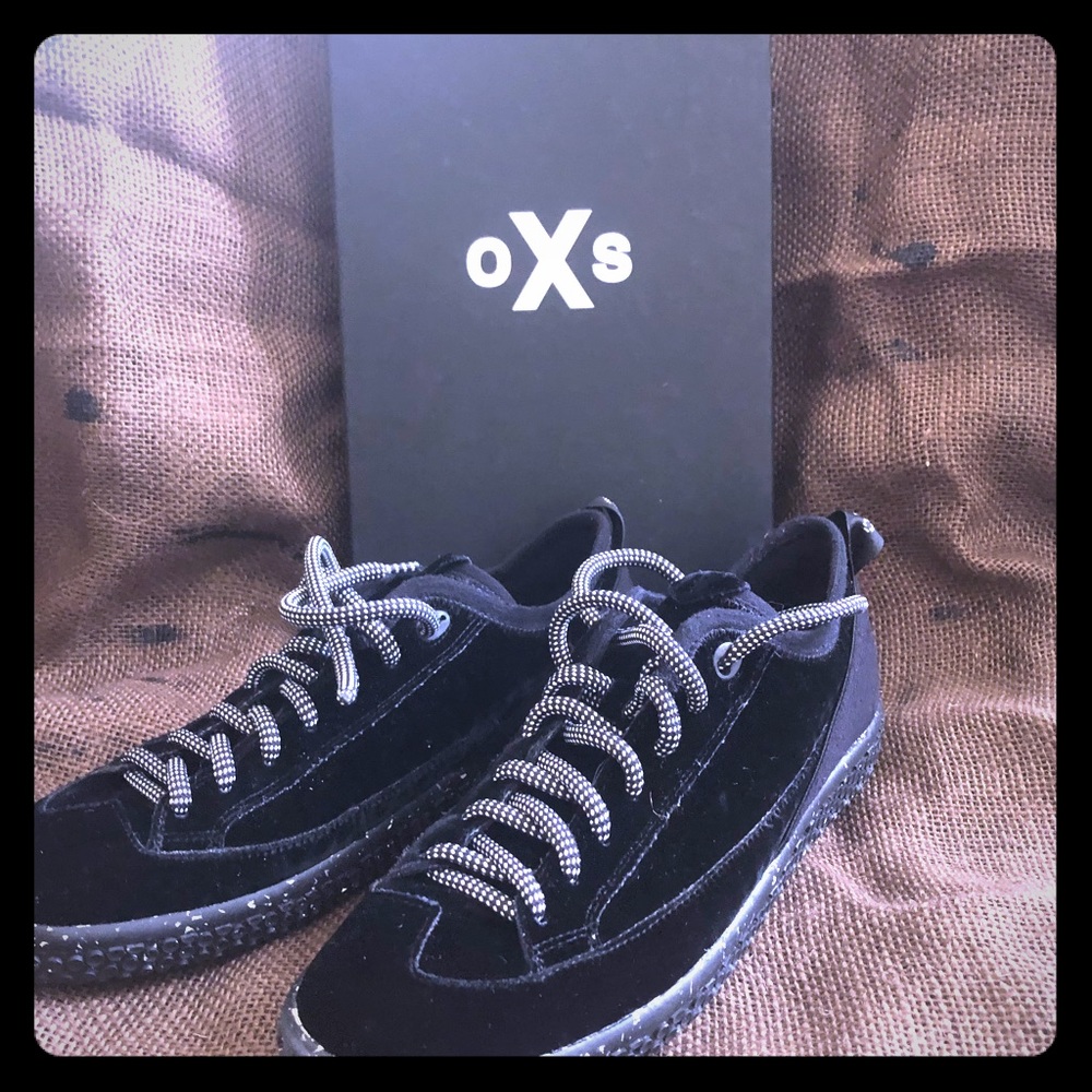 OXS Black Velvet Sneakers